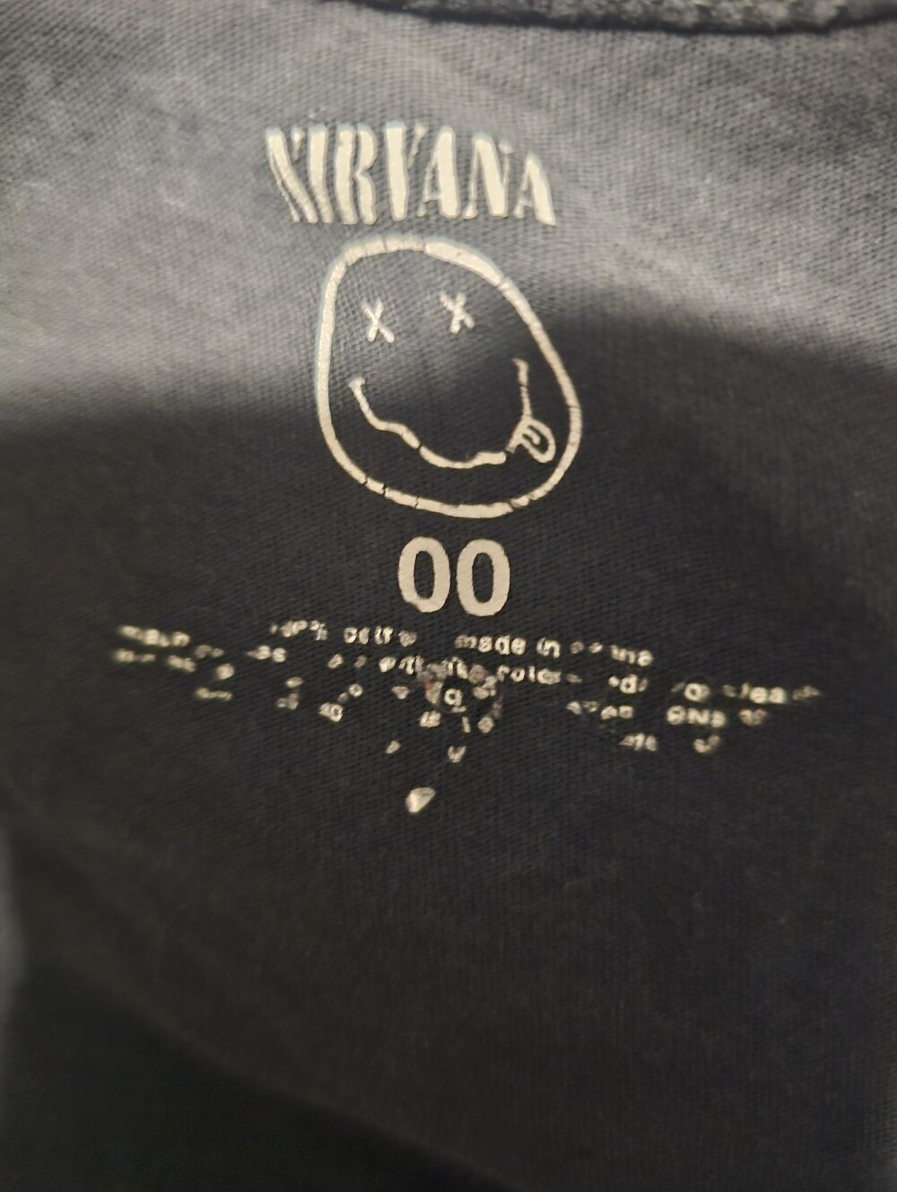 Torrid Vintage Nirvana Graphic Tee - Size 00 - Picture 4 of 4